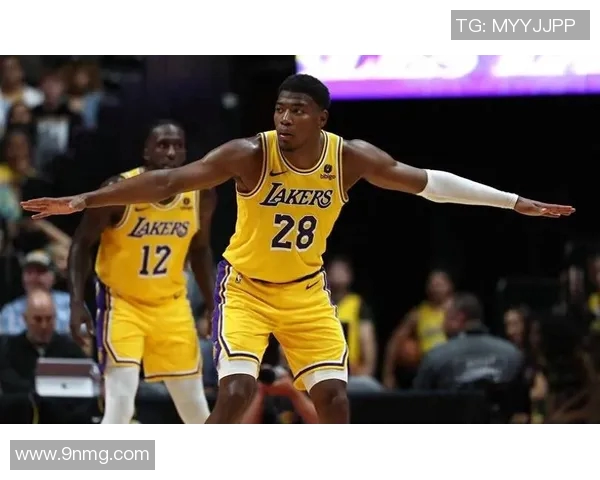 2018年季前赛湖人队与国王队精彩对决回顾与分析